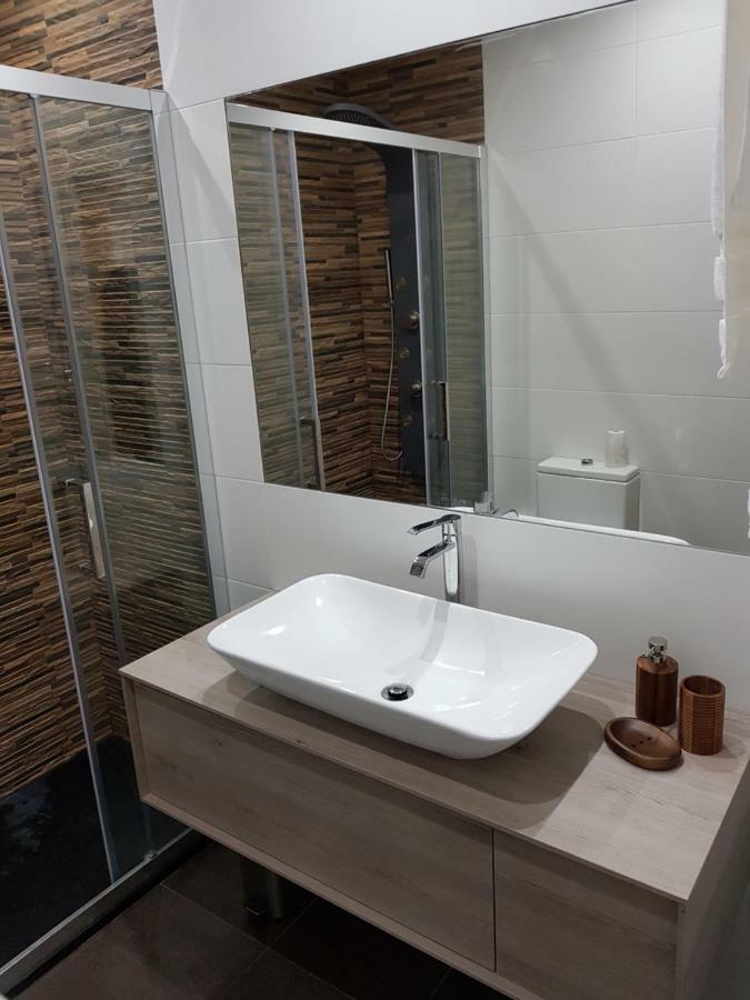 Comfortable And Cozy One Bedroom Flat In Віавіа Zewnętrze zdjęcie