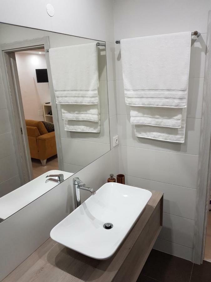 Comfortable And Cozy One Bedroom Flat In Віавіа Zewnętrze zdjęcie
